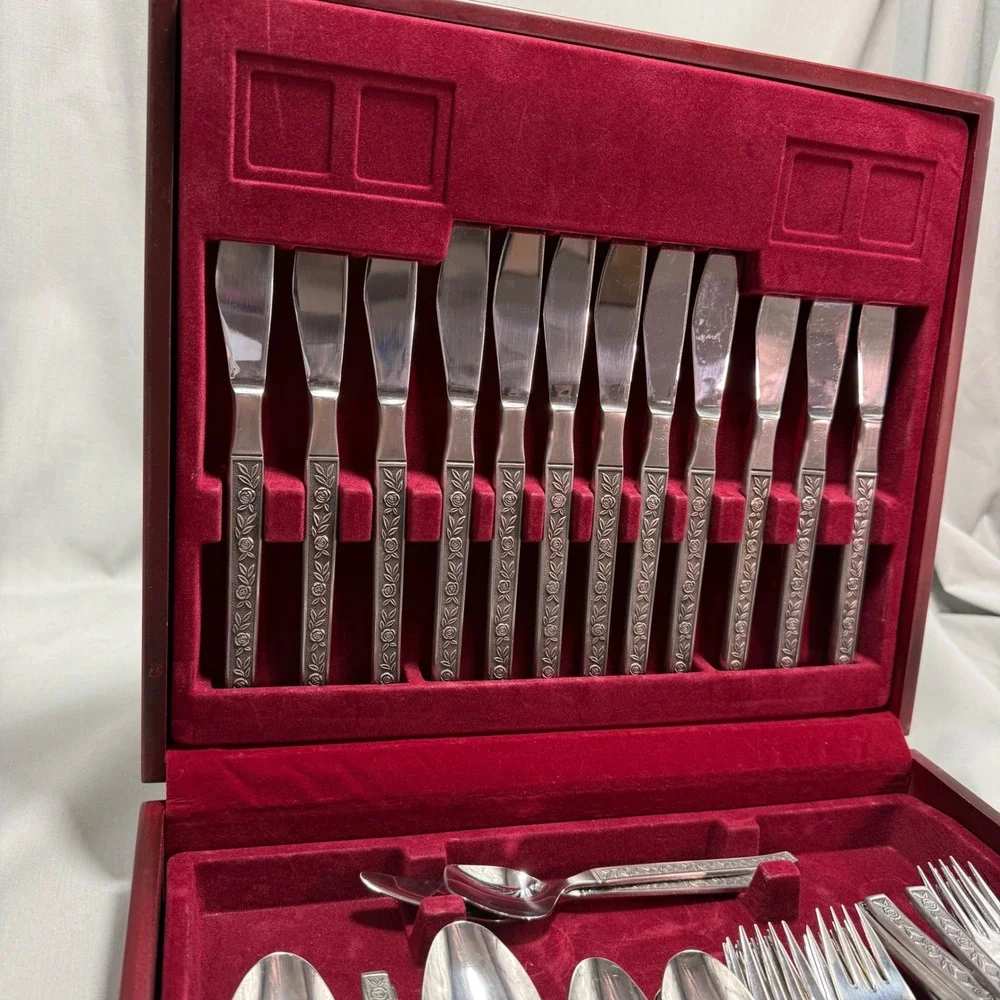 Mexicali Rose 62 Piece Service for 12 Flatware Set Floral Vintage 1970s Case